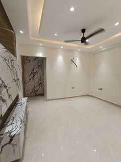 4 BHK + Pooja Room,Servant Room Builder Floor For Rent in Green Fields Colony
