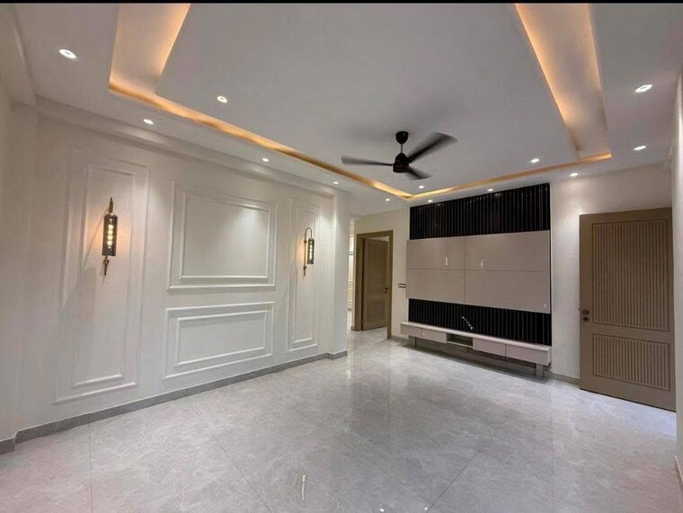 Room, green fields colony 4 Bedroom 2700 Sq.Ft. Builder Floor In Green Fields Colony Faridabad 10413405