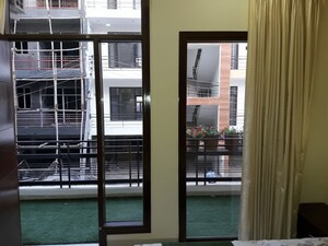 Room in 3 BHK Apartment at Surya Towers Zirakpur, Lohgarh – for Rent