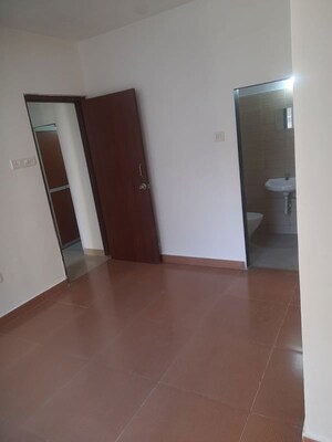 Room in 1 BHK Apartment at Bbj Siena, Vikhroli East – for Rent