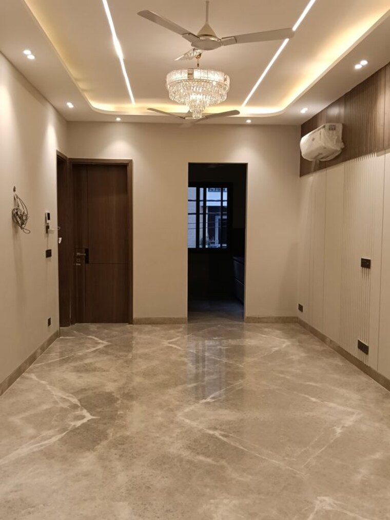 Room, kailash hills 3 Bedroom 160 Sq.Yd. Builder Floor In Kailash Hills Delhi 10406112