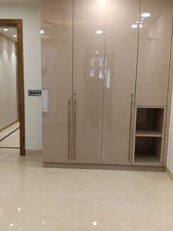 3 BHK + Servant Room Builder Floor For Sale in Kailash Hills