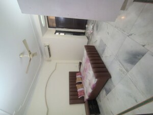 Room in 3 BHK Builder Floor at Malviya Nagar – for Rent