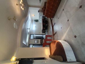 Furnished Amenities in 3 BHK Builder Floor at Malviya Nagar – for Rent