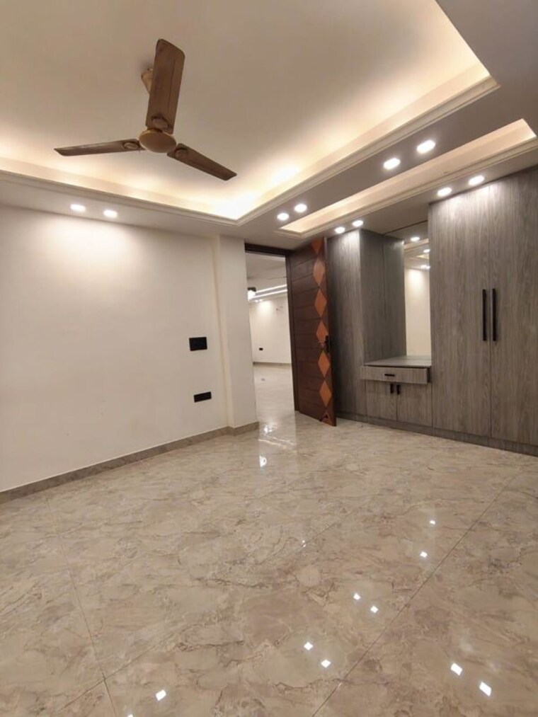 Room, freedom fighters enclave 3 Bedroom 1500 Sq.Ft. Builder Floor In Freedom Fighters Enclave Delhi 10413477