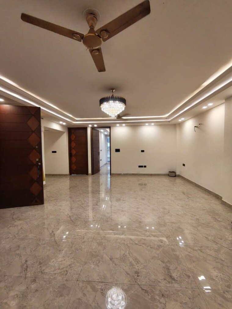 Room, freedom fighters enclave 3 Bedroom 1500 Sq.Ft. Builder Floor In Freedom Fighters Enclave Delhi 10413477