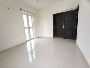 Room in 2 BHK Apartment at Nyati Ebony, Undri – for Rent