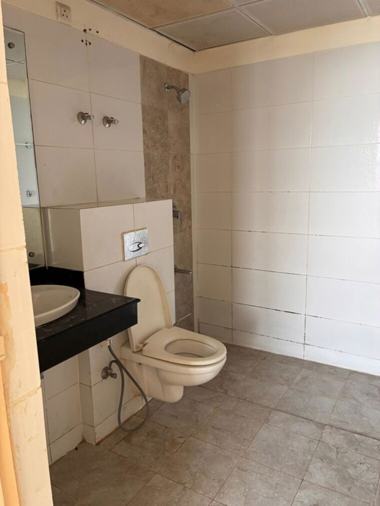 Bathroom, mahindra-aura 4 Bedroom 2397 Sq.Ft. Apartment In Sector 110a Gurgaon 10413497