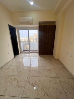 3.5 BHK + Pooja Room,Servant Room,Study Room Apartment For Rent in Dasnac Burj