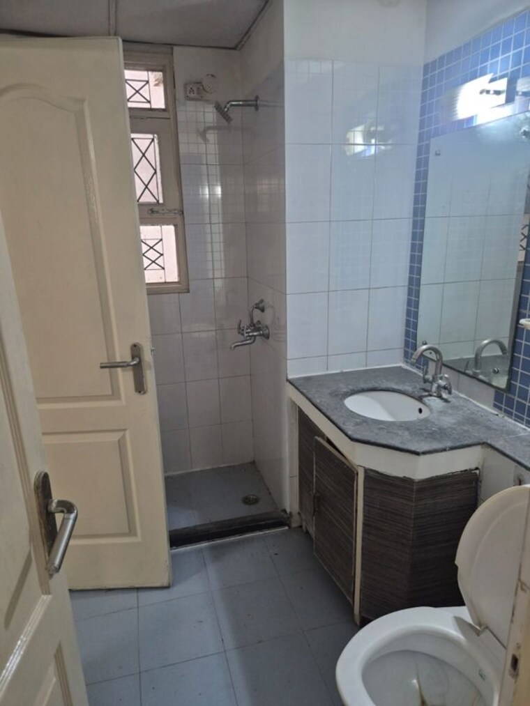 Bathroom, mahindra-aura 3 Bedroom 1615 Sq.Ft. Apartment In Sector 110a Gurgaon 10413523