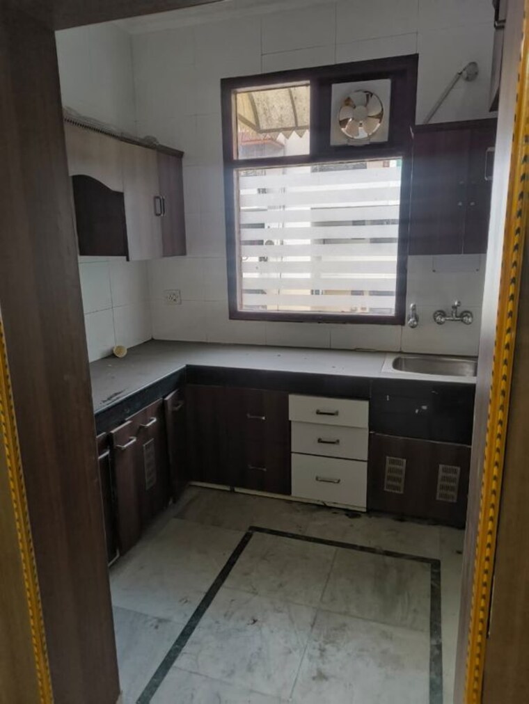 Kitchen, sector 38 3 Bedroom 850 Sq.Ft. Apartment In Sector 38 Chandigarh 10413510