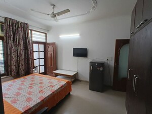 2 BHK Builder Floor For Rent in Sector 45