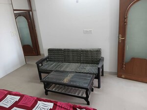 Living Room in 2 BHK Builder Floor at Sector 45 – for Rent