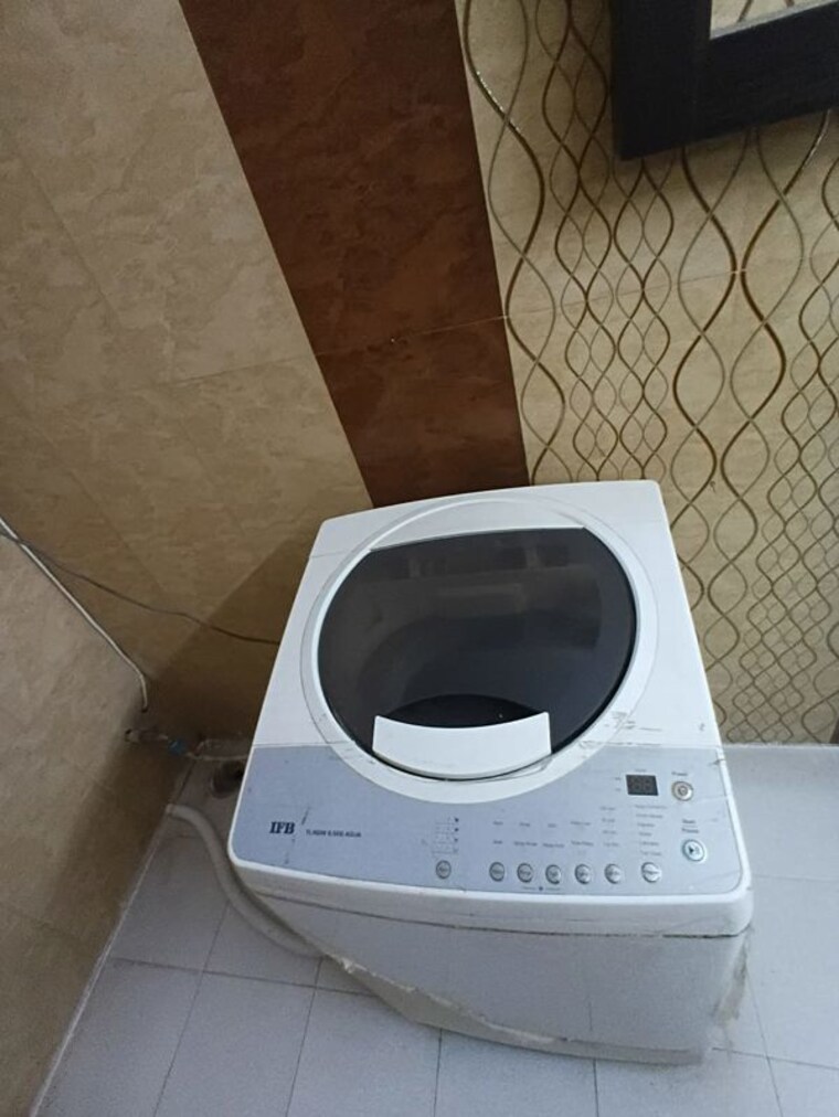 Bathroom, sector 45 2 Bedroom 1800 Sq.Ft. Builder Floor In Sector 45 Gurgaon 10413540