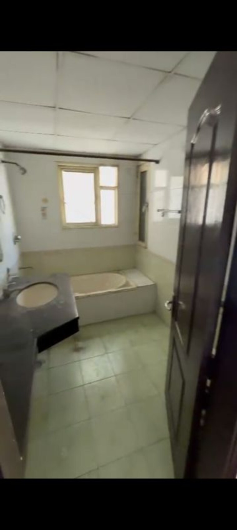 Bathroom, shipra-krishna-vista 3 Bedroom 1757 Sq.Ft. Apartment In Ahinsa Khand 1 Ghaziabad 10413537