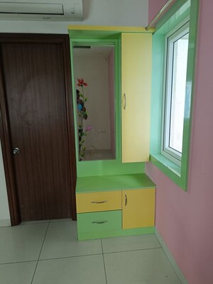 Room in 3 BHK Apartment at Lakdi Ka Pul – for Rent
