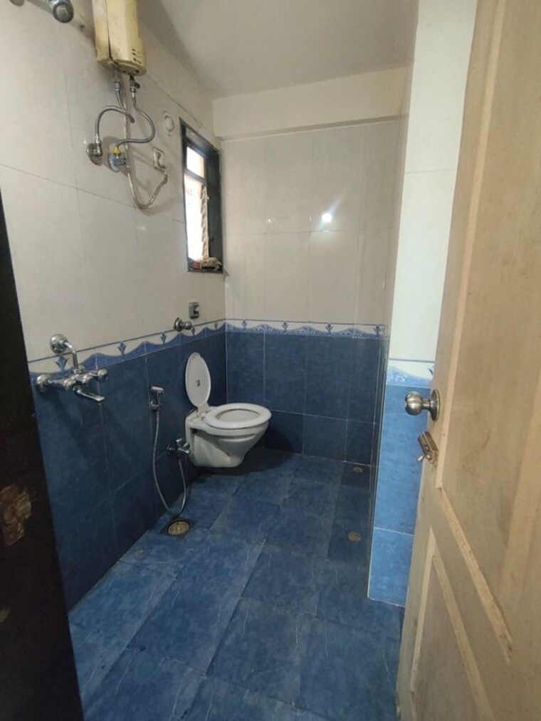 Bathroom, gami-asters Commercial Showroom 4500 Sq.Ft. In Ghansoli Navi Mumbai 10413546