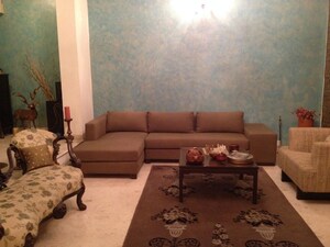 Living Room in 3.5 BHK Villa at Vipul Tatvam Villas, Sector 48 – for Sale