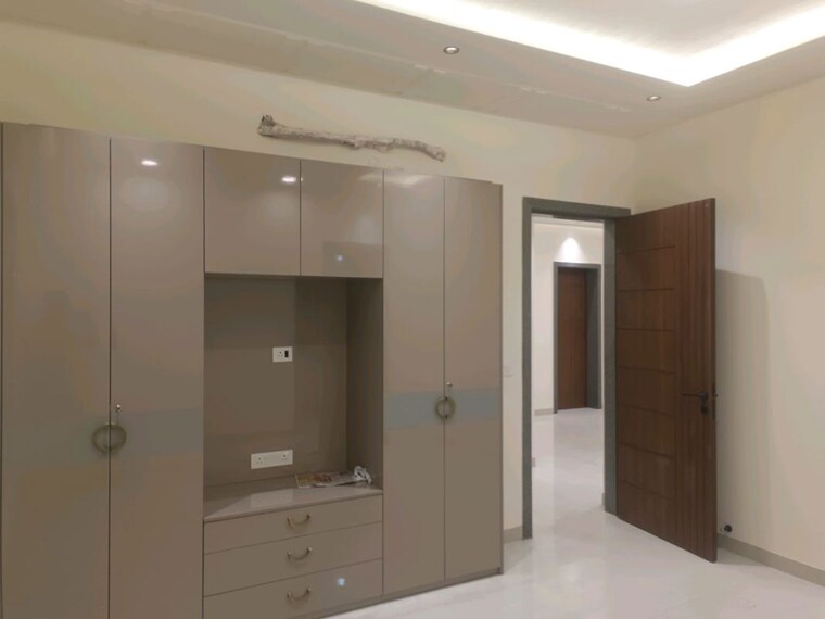 undefined, sector 45 6+ Bedroom 6300 Sq.Ft. Independent House In Sector 45 Faridabad 10413562