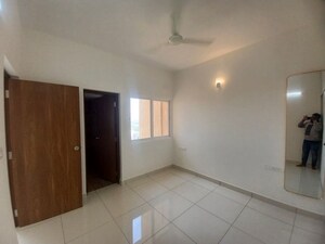 Room in 3 BHK Apartment at Prestige Finsbury Park Hyde, Bagaluru – for Rent