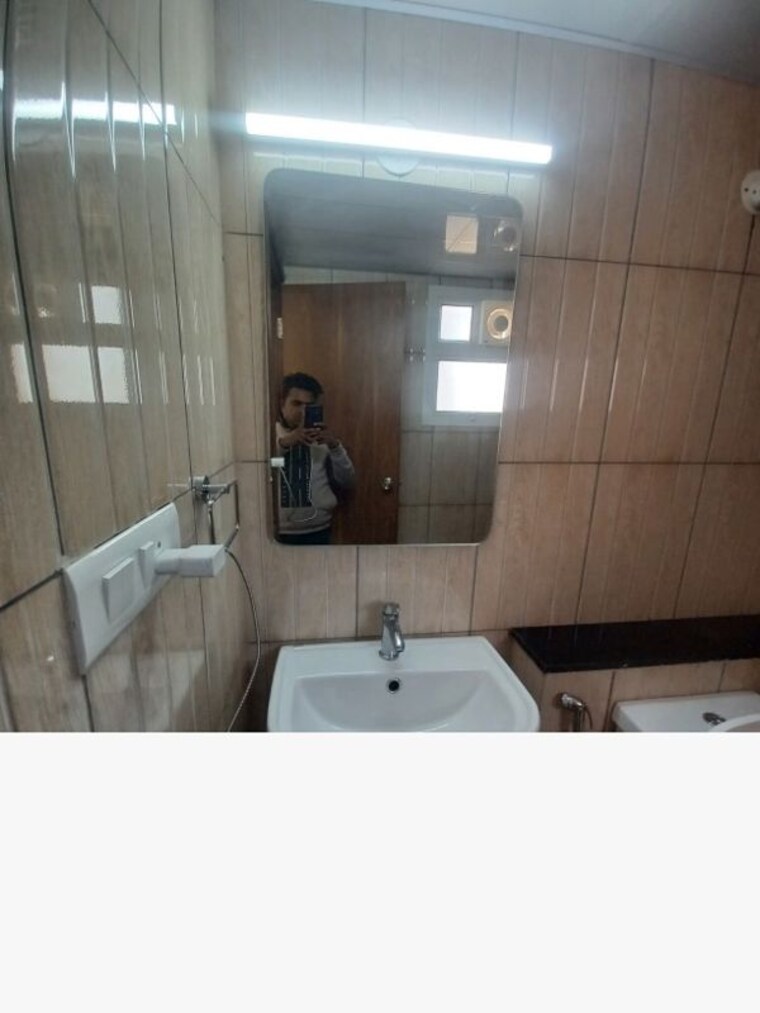 Bathroom, prestige-finsbury-park-hyde 3 Bedroom 1470 Sq.Ft. Apartment In Bagaluru Bangalore 10413576