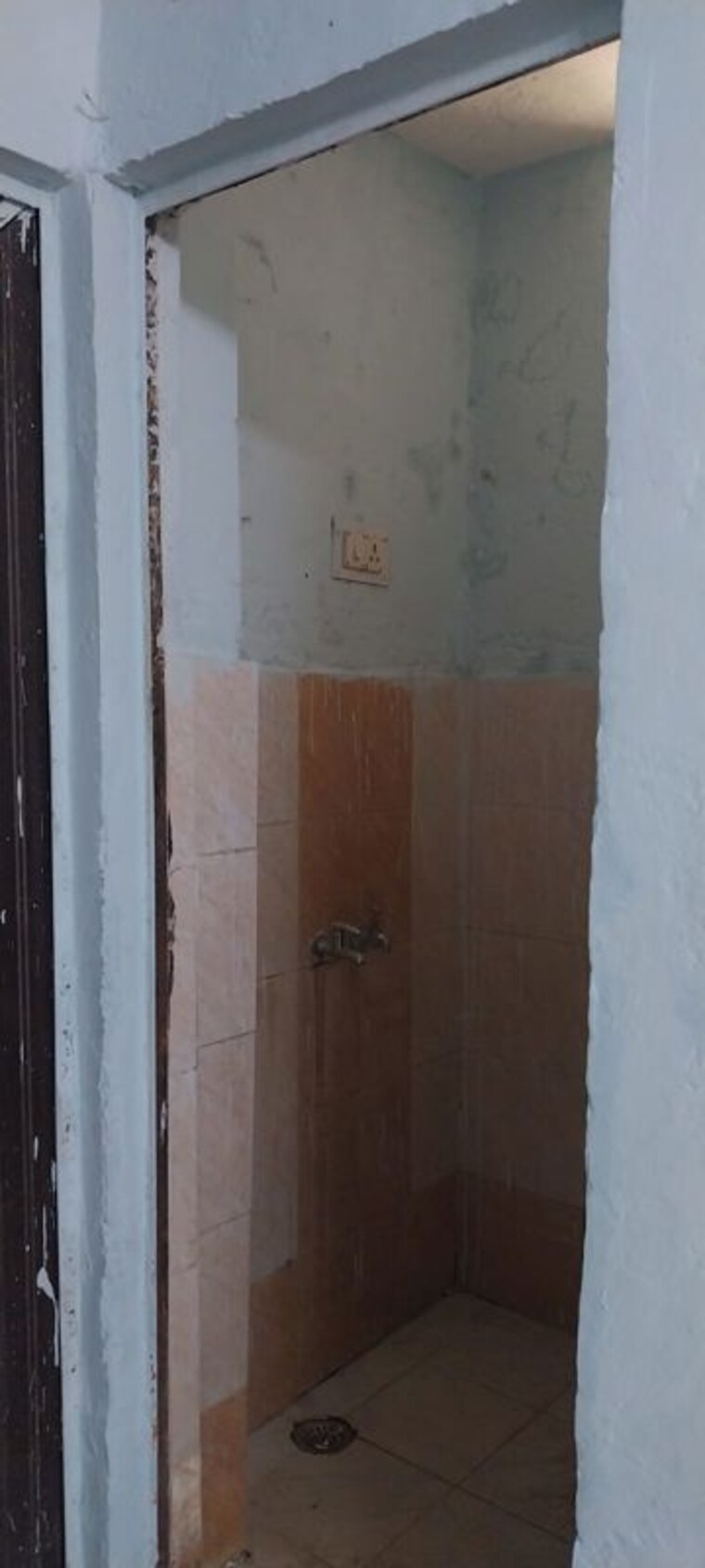Bathroom, sector 10 greater noida 1 Bedroom 30 Sq.Mt. Apartment In Sector 10 Greater Noida Greater Noida 10413595