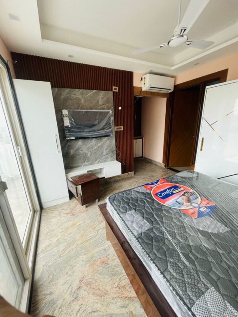 Bedroom, sector 45 3 Bedroom 1800 Sq.Ft. Builder Floor In Sector 45 Gurgaon 10413597