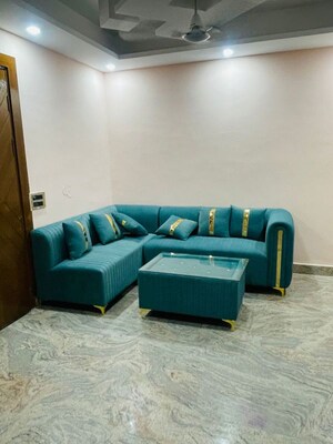Living Room in 3 BHK Builder Floor at Sector 45 – for Rent