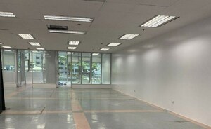 Team Area in  Office Space at Panchshil Express Towers, Nariman Point – for Rent