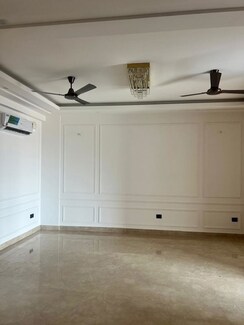 3.5 BHK + Servant Room Builder Floor For Rent in Anant Raj The Estate Floors