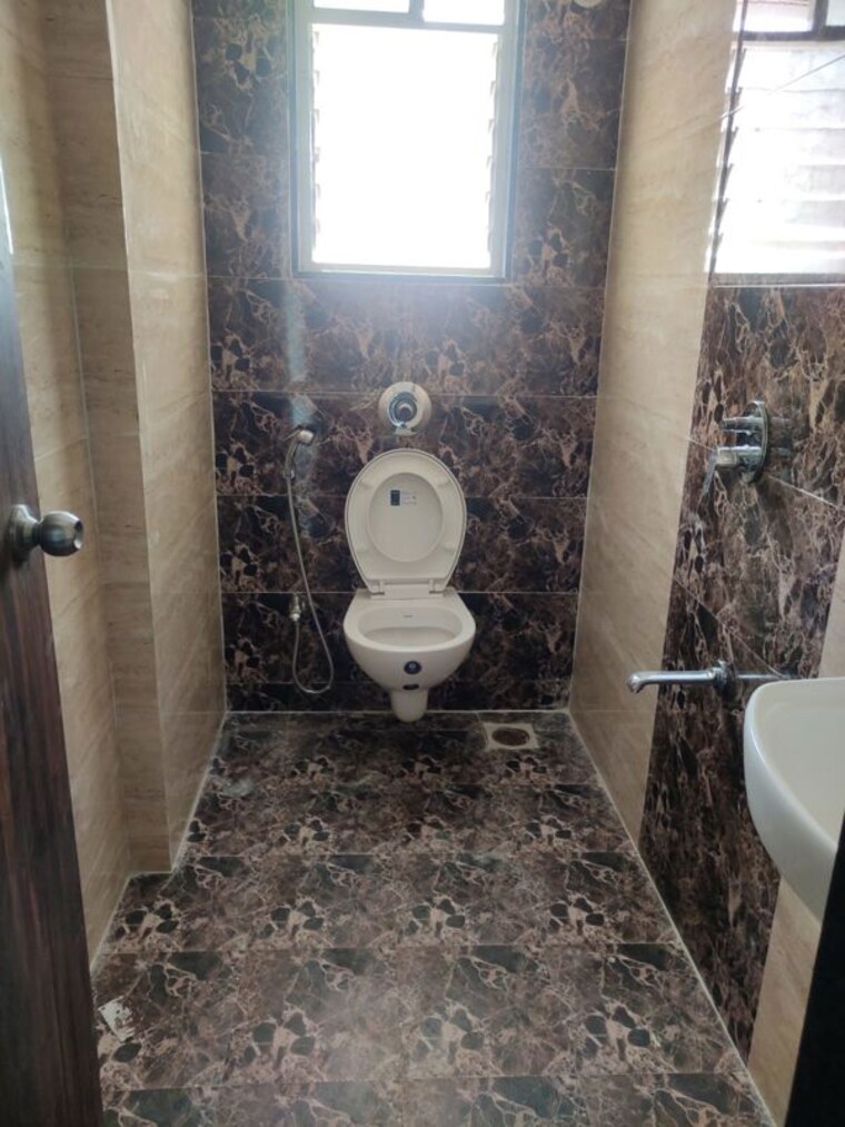 Bathroom, rahul-aston 3 Bedroom 1427 Sq.Ft. Apartment In Hinjewadi Pune 10413629