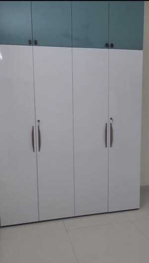 Room in 3 BHK Apartment at My Home Sayuk, Tellapur – for Rent