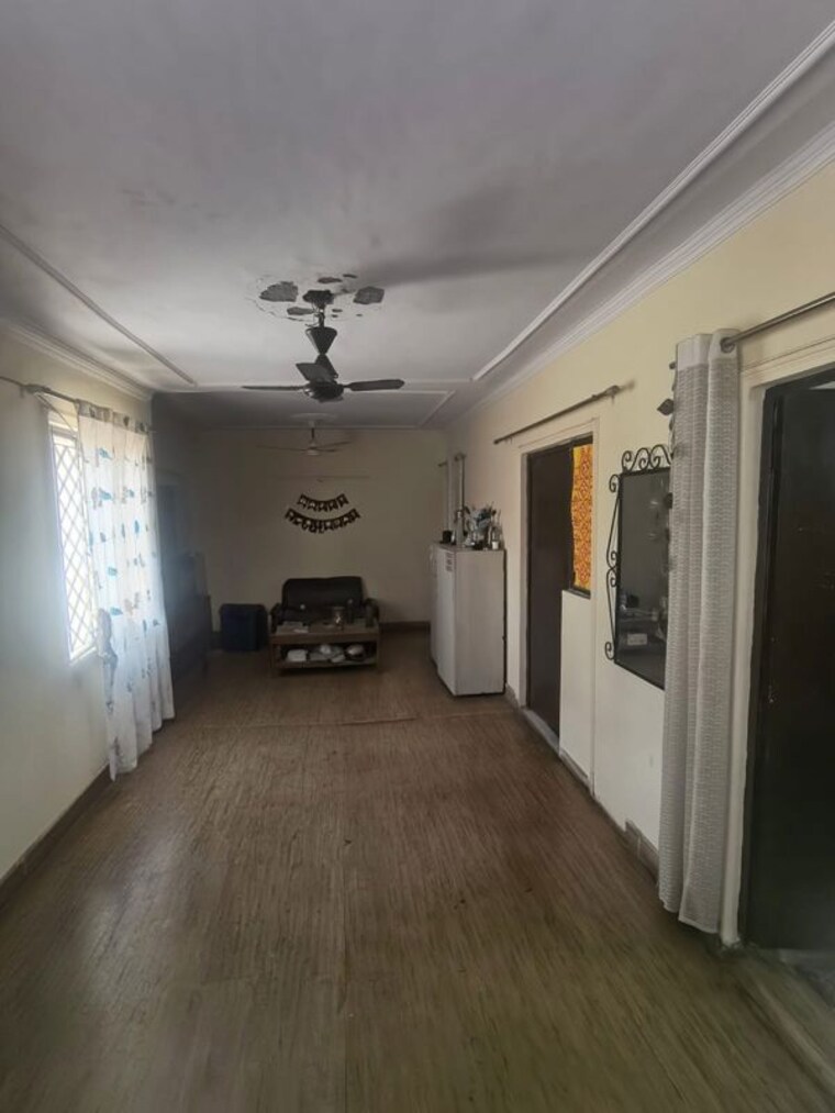 Room, kalkaji 2 Bedroom 192 Sq.Yd. Builder Floor In Kalkaji Delhi 10413645