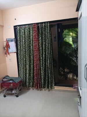 Room in 1 BHK Apartment at Himalaya Chhaya CHS, Dombivli West – for Rent