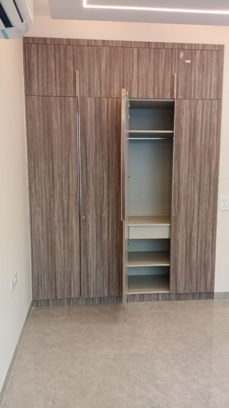 undefined, vipul-world-floors 3 Bedroom 192 Sq.Yd. Builder Floor In Sector 48 Gurgaon 10413682