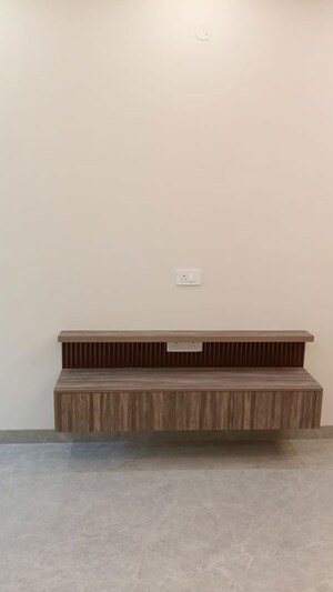 Furnished Amenities in 3 BHK Builder Floor at Vipul World Floors, Sector 48 – for Sale