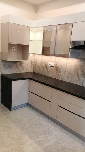 Kitchen in 3 BHK Builder Floor at Vipul World Floors, Sector 48 – for Sale