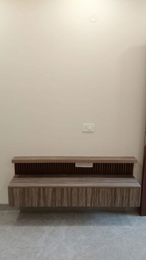 Furnished Amenities in 3 BHK Builder Floor at Vipul World Floors, Sector 48 – for Sale