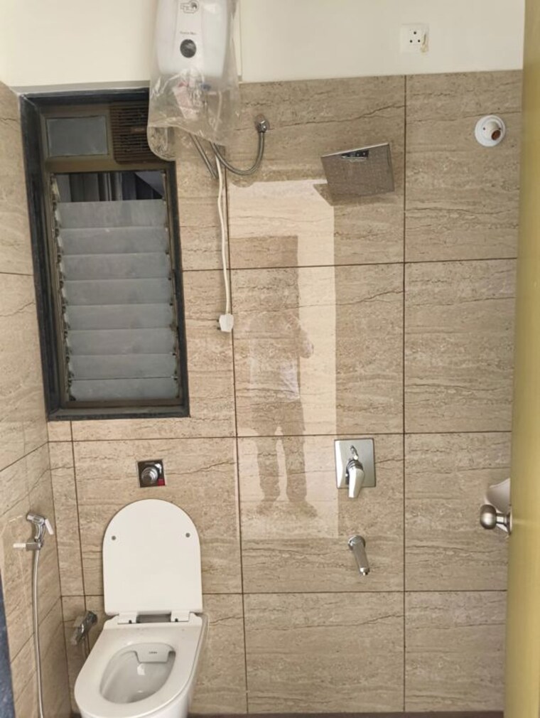 Bathroom, chandak-34-park-estate 1 Bedroom 391 Sq.Ft. Apartment In Goregaon West Mumbai 10413661
