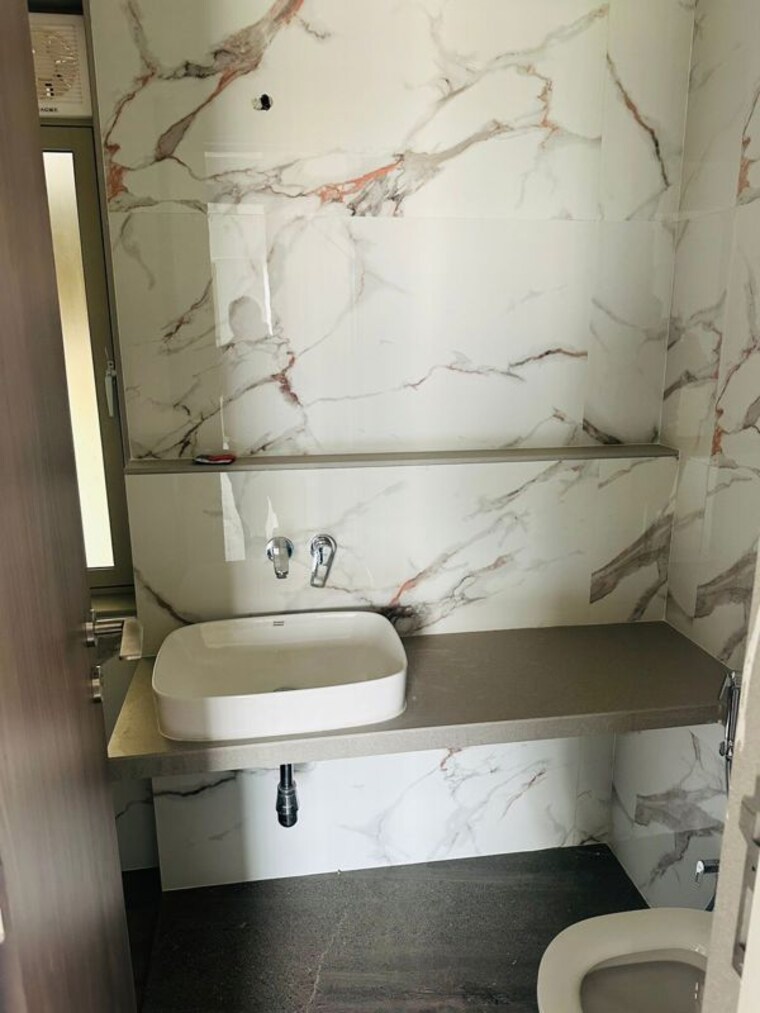 Bathroom, skg-mumbadevi 2 Bedroom 800 Sq.Ft. Apartment In Chembur Mumbai 10413689