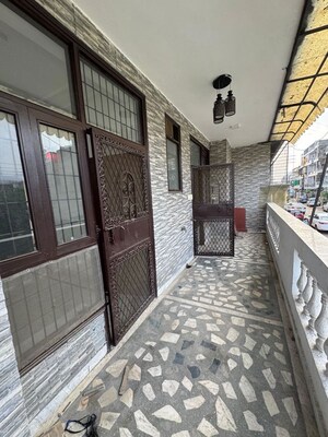 Balcony in 3 BHK Builder Floor at Green Fields Colony – for Rent