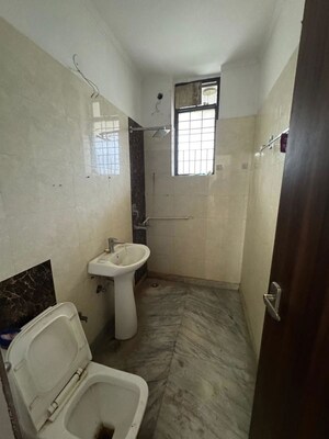 Bathroom in 3 BHK Builder Floor at Green Fields Colony – for Rent