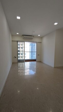 2.5 BHK + Servant Room Apartment For Rent in Ekta Tripolis