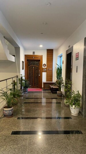  5 BHK Apartment at Parsvnath Exotica, Sector 53 – for Rent