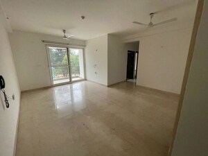 Room in 3 BHK Apartment at Prestige Misty Waters, Hebbal – for Rent