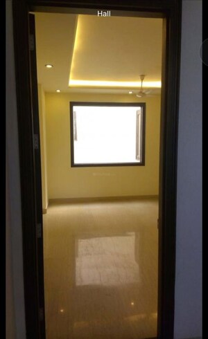 Room in 2 BHK Builder Floor at Sector 105 – for Rent