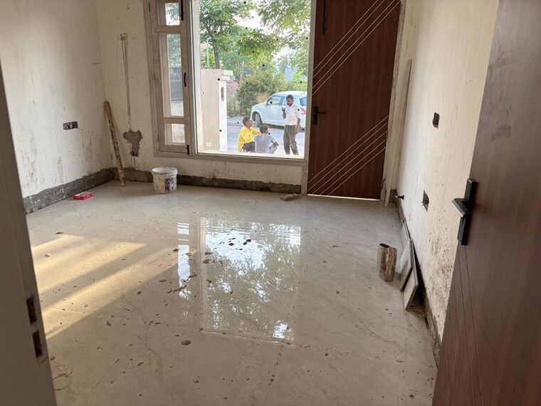 Room, sector 98 2 Bedroom 250 Sq.Yd. Independent House In Sector 98 Mohali 10413733