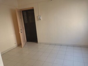 Room in 1 BHK Apartment at Florida County, Mundhwa – for Rent