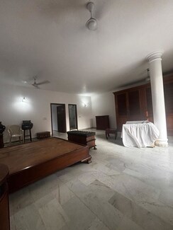 2 BHK + Study Room,Extra Room Apartment For Rent in Sector 10A