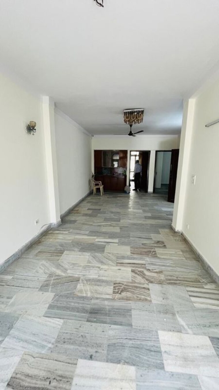 Living Room, kalkaji 3 Bedroom 1800 Sq.Ft. Builder Floor In Kalkaji Delhi 10413822